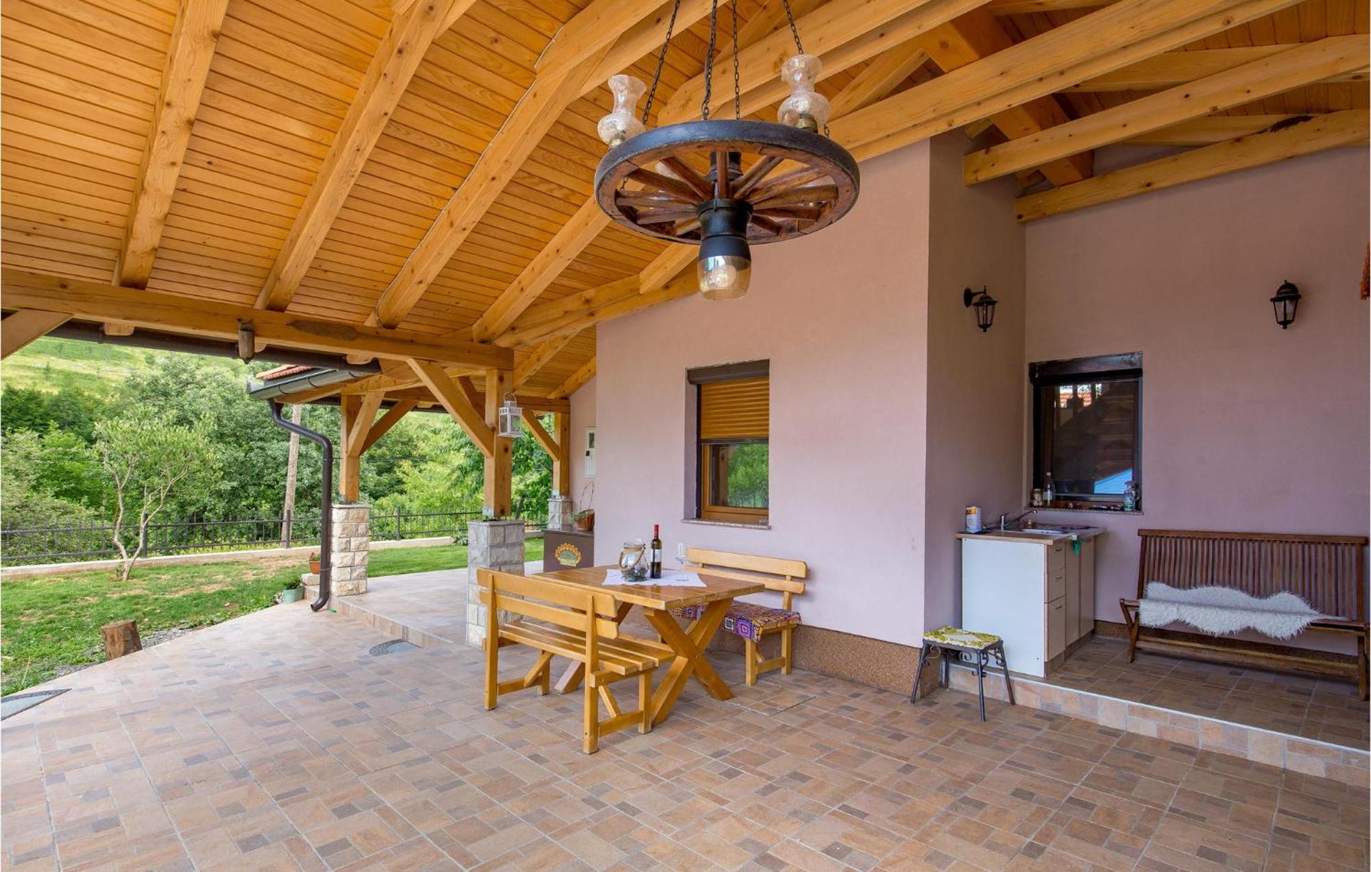 Amazing Home In Vrzici With Jacuzzi Zewnętrze zdjęcie
